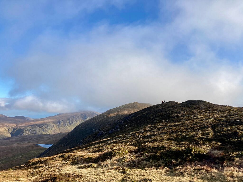 Beautiful landscape view on hillwalking route Annascaul Lake / Coumduff Circuit