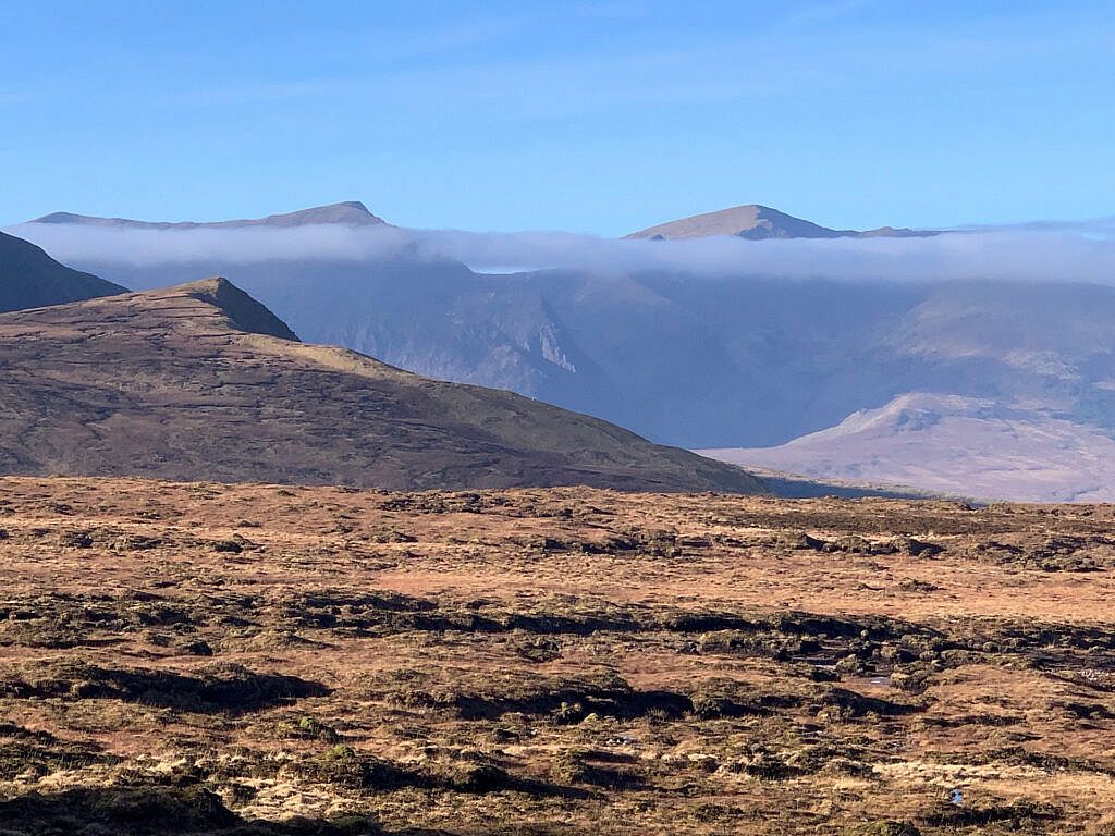 Beautiful landscape view on hillwalking route Annascaul Lake / Coumduff Circuit