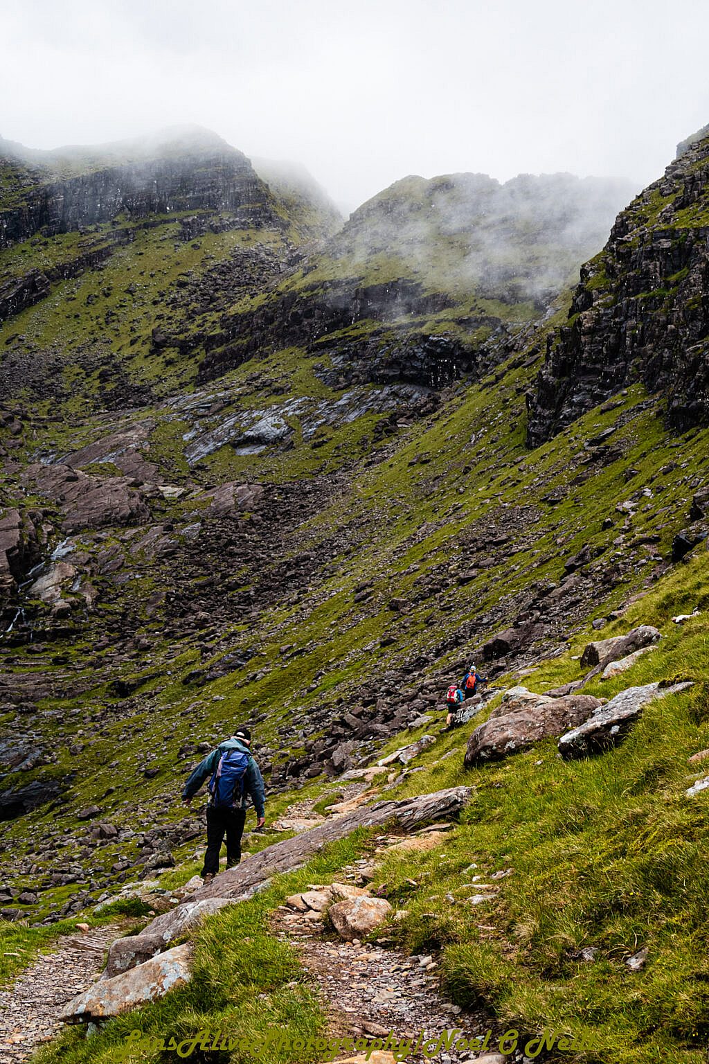 Beautiful landscape view on hillwalking route Brandon (952m) from Faha (Cloghane/Brandon Walking Festival)