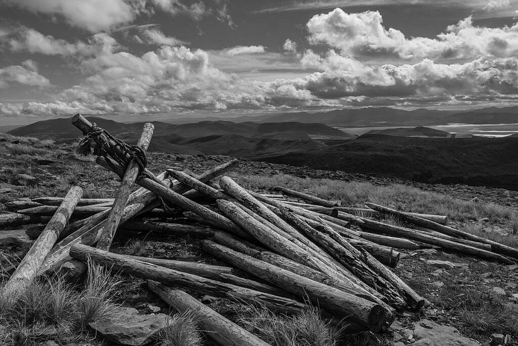 Beautiful landscape view on hillwalking route Glanteenassig - Stradbally Mountain - Beenoskee