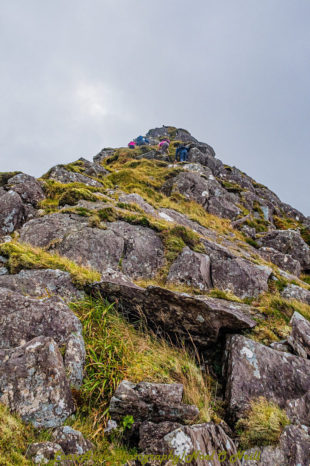 Beautiful landscape view on hillwalking route Pedlars Lake Shoulder to Chom an Áir