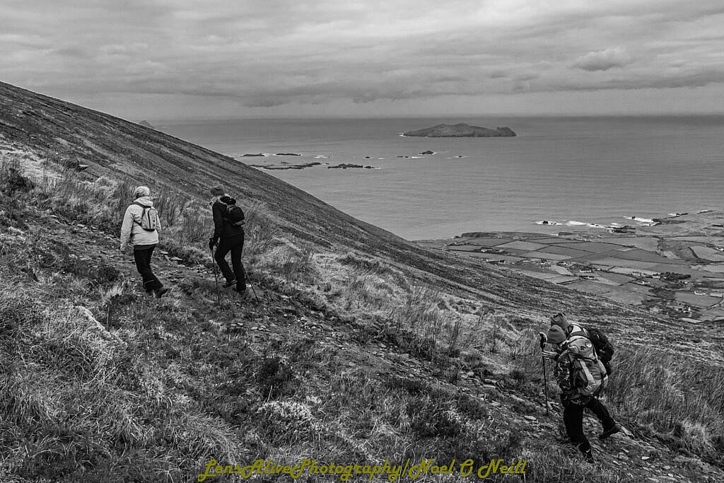 Beautiful landscape view on hillwalking route Sliabh an Iolair (Mount Eagle) from Baile an Chótaigh Loop
