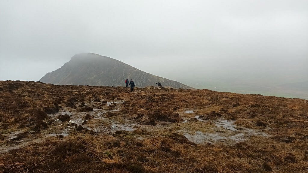 Beautiful landscape view on hillwalking route Cuas/Brandon Creek - Túr Baile Dháith - Ballydavid Cliff Walk Return