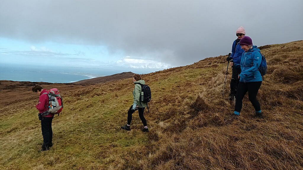 Beautiful landscape view on hillwalking route Macha na Bó - Binn an Túir