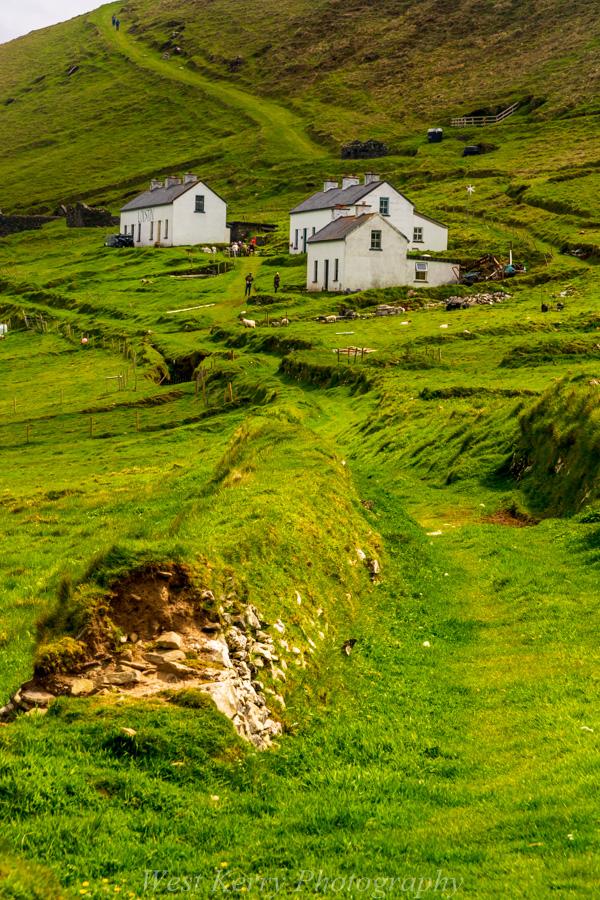 Beautiful landscape view on hillwalking route An Blascaod Mór, The Great Blasket Island (Nósfaidh an Aimsir - Weather Dependent)