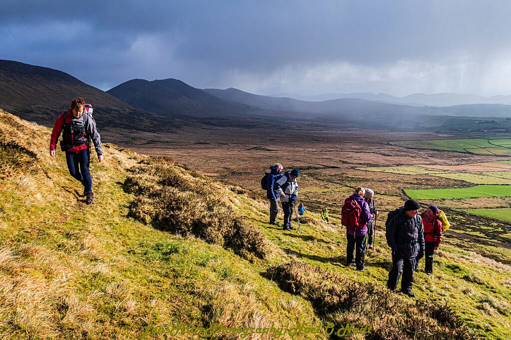 Beautiful landscape view on hillwalking route Cruach Scéirde - An Cnapán Mór - Cnoc na Bánóige - Bearna na Gaoithe