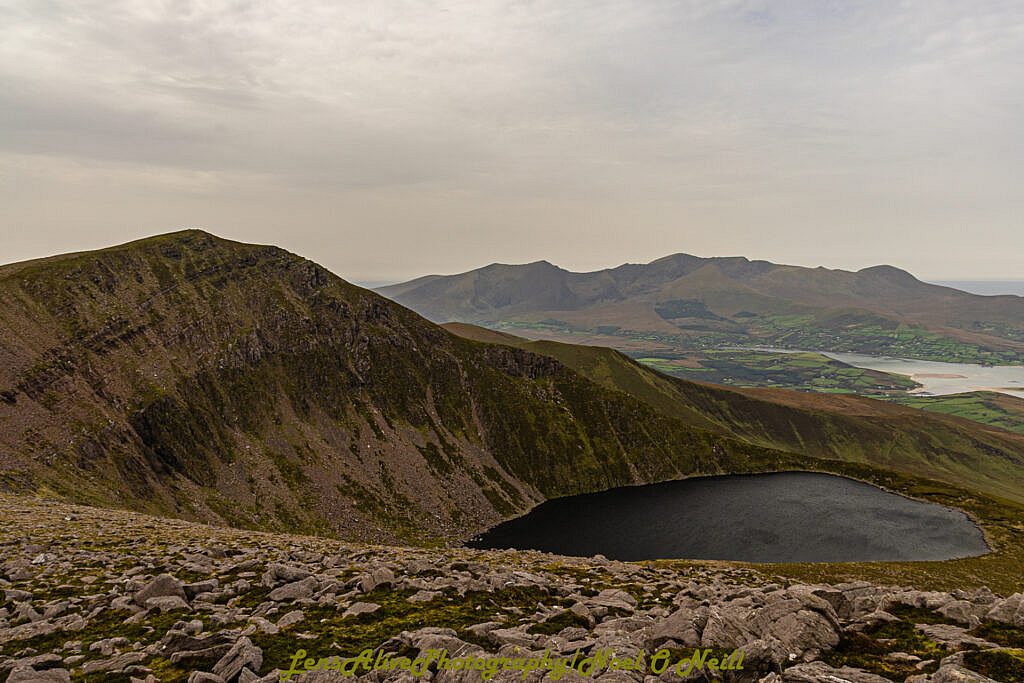 Beautiful landscape view on hillwalking route Glanteenassig - Stradbally Mountain - Beenoskee