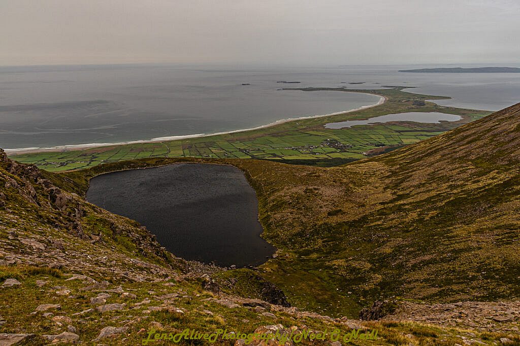 Beautiful landscape view on hillwalking route Glanteenassig - Stradbally Mountain - Beenoskee