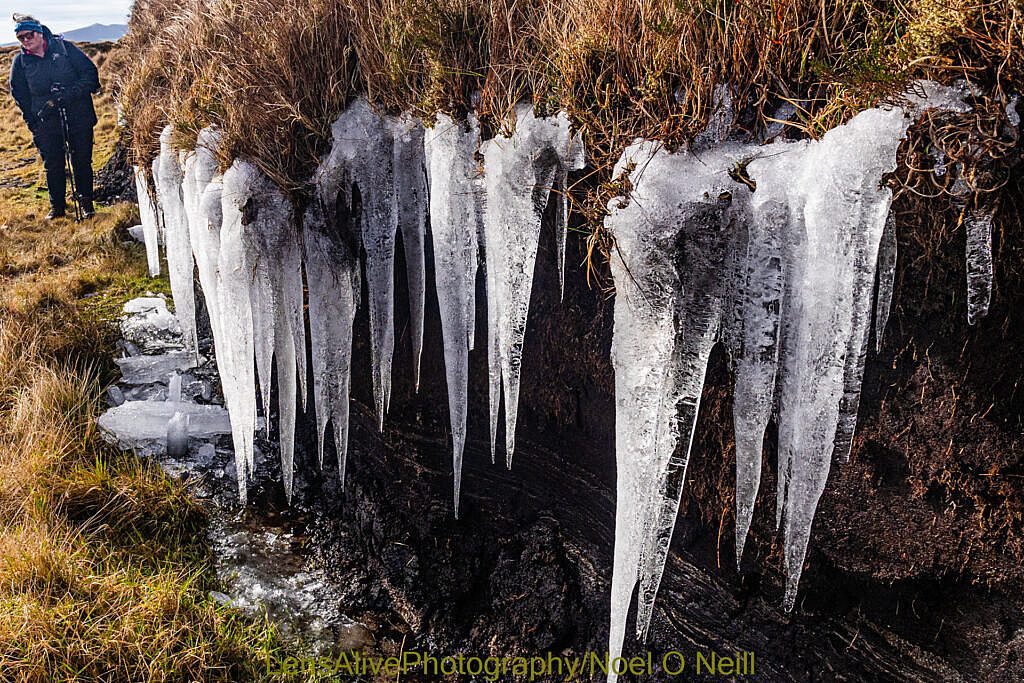 Beautiful landscape view on hillwalking route Barra na Conrach - Cruach Scéirde - An Cnapán Mór