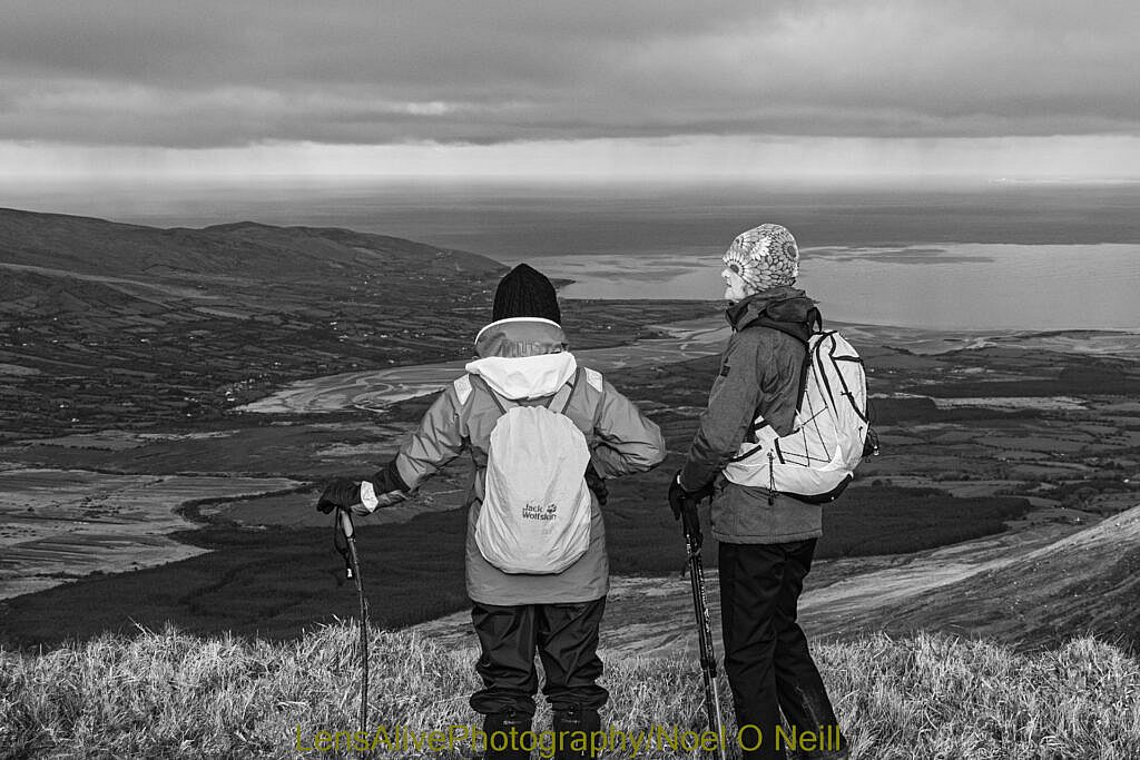 Beautiful landscape view on hillwalking route Barra na Conrach - Cruach Scéirde - An Cnapán Mór