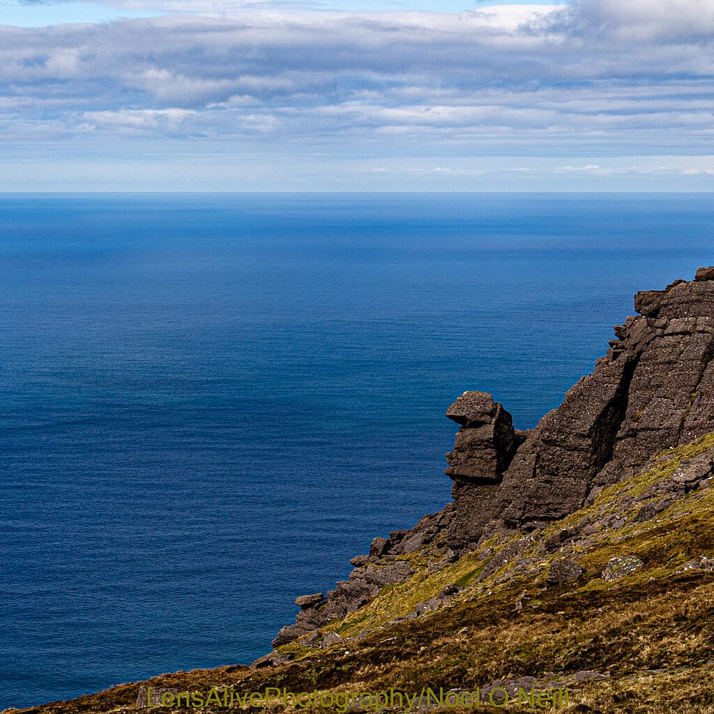 Beautiful landscape view on hillwalking route Baile na hAbha to Más an Tiompán